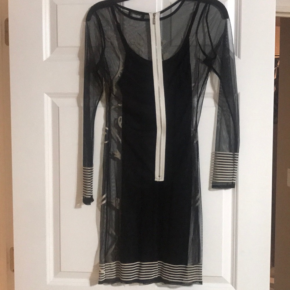 Dress - Picture 6 of 6